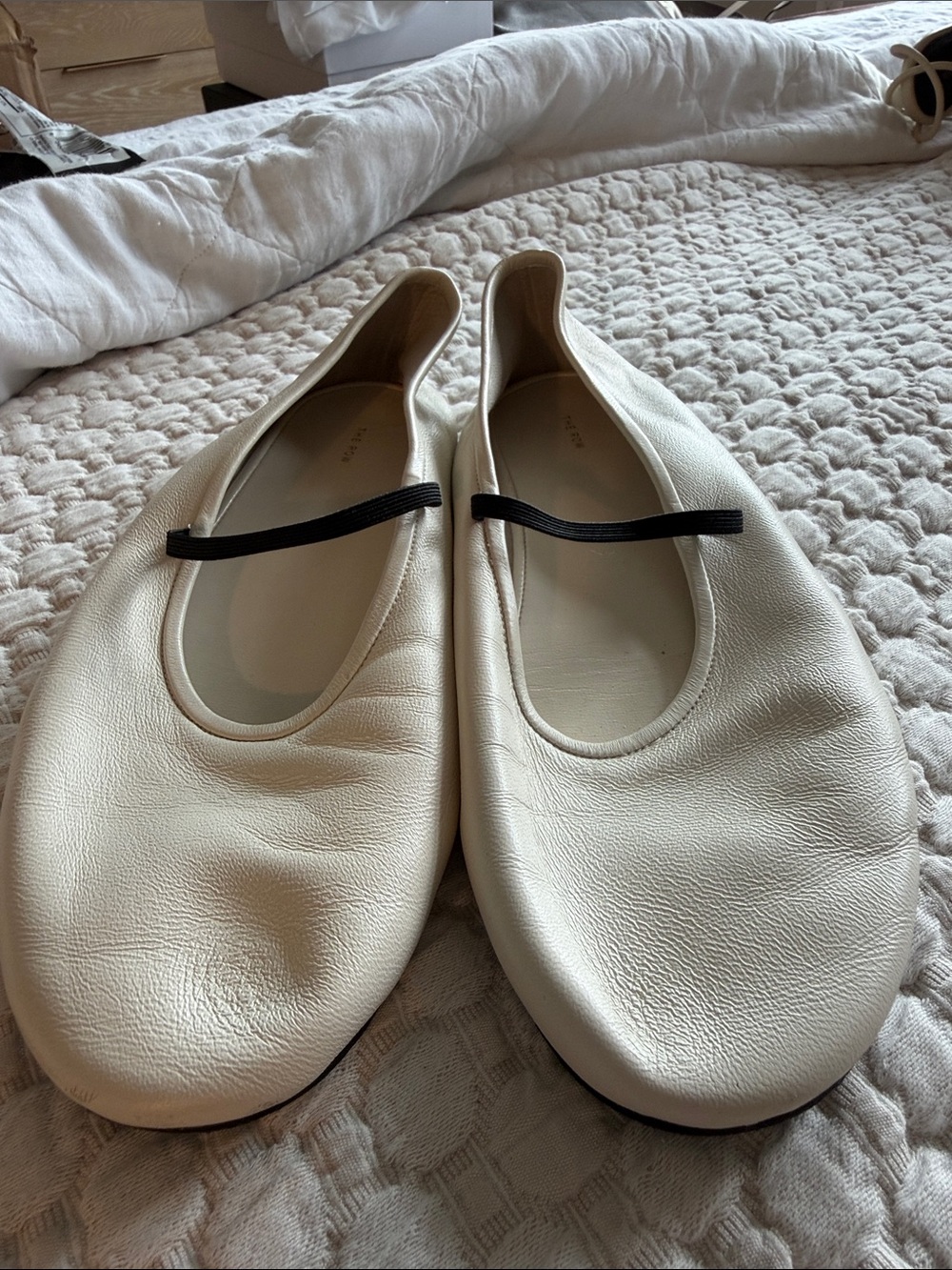 THE ROW / ivory & cream leather elastic strap ballet flats / 38 - Picture 5 of 9